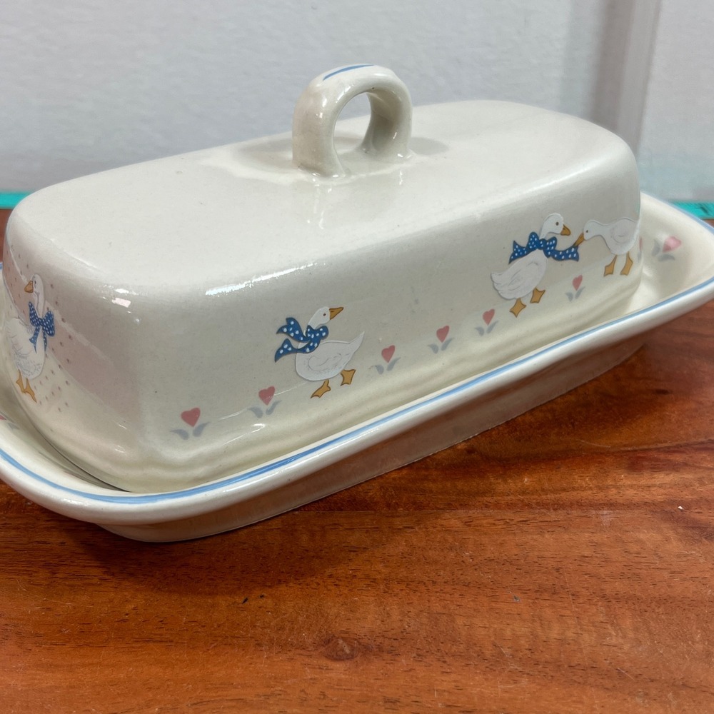 RARE Brick Oven Stoneware Aunt Rhody Goose Butter Dish with Lid Blue Pink Hearts